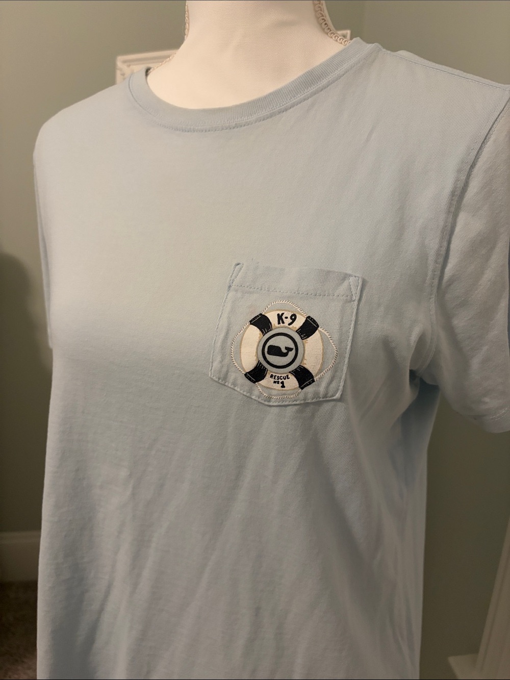 Vineyard Vines light blue t-shirt w/ pocket, size L. - Picture 2 of 10
